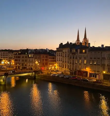 Ville de Bayonne dans les Pyrénées-Atlantiques (64)